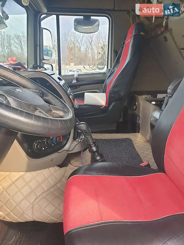 Тягач DAF XF 105 2013 в Харькове