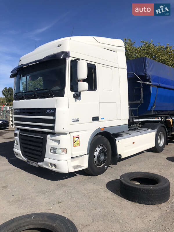 Тягач DAF XF 105 2013 в Запоріжжі