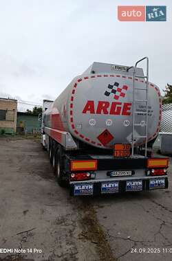 Тягач DAF XF 105 2012 в 