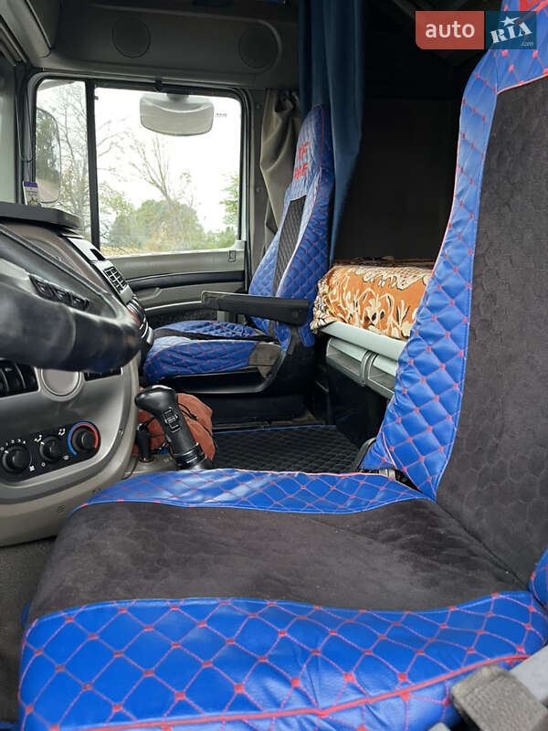 Зерновоз DAF XF 105 2006 в Чуднове