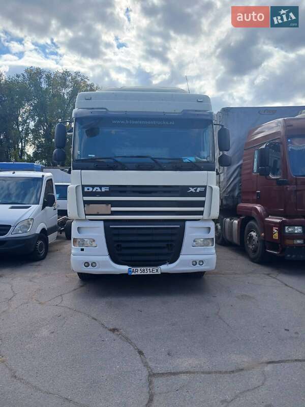 Тягач DAF XF 105 2011 в Запорожье