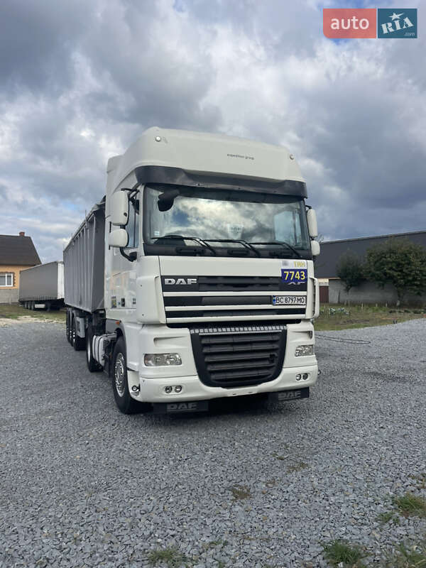 Зерновоз DAF XF 105 2012 в 