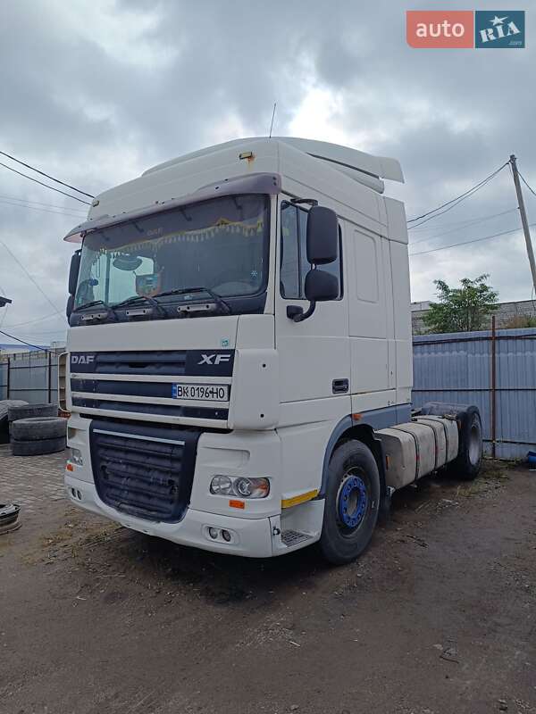 Тягач DAF XF 105 2006 в Ровно