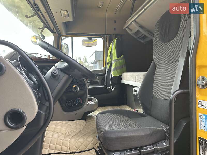 Тягач DAF XF 105 2013 в Киеве