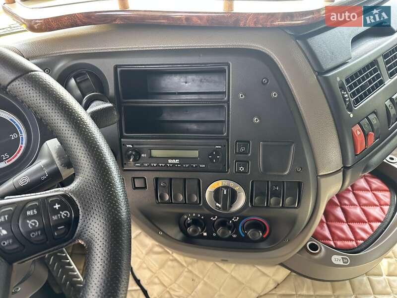 Тягач DAF XF 105 2013 в Киеве