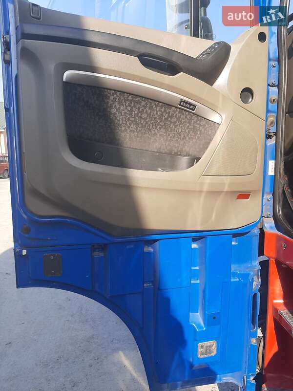 Тягач DAF XF 105 2009 в Запорожье