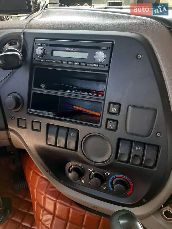 Тягач DAF XF 105 2010 в Запоріжжі