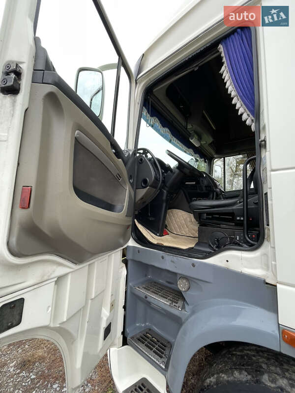 Тягач DAF XF 105 2011 в Ровно