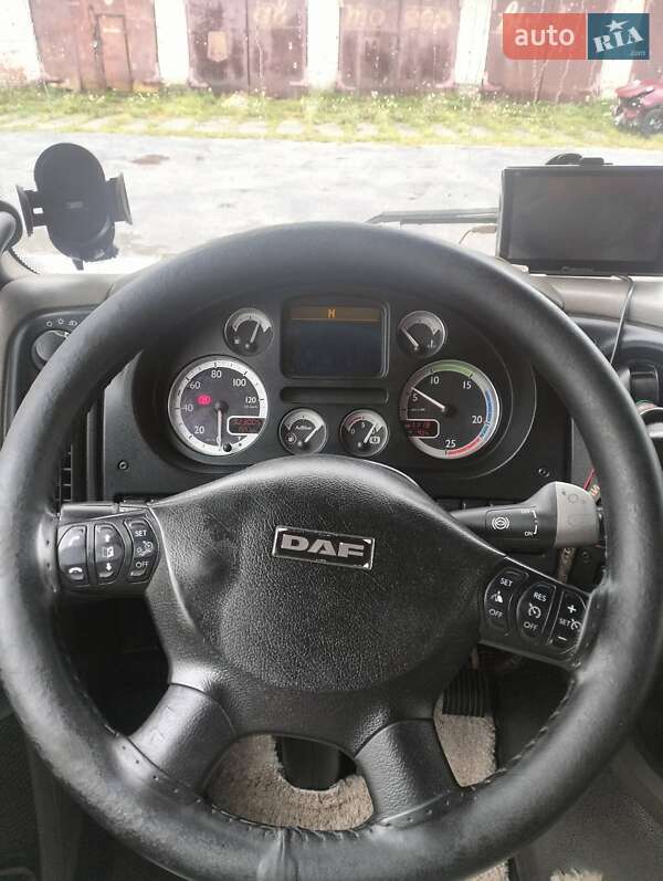 Тягач DAF XF 105 2012 в Романове