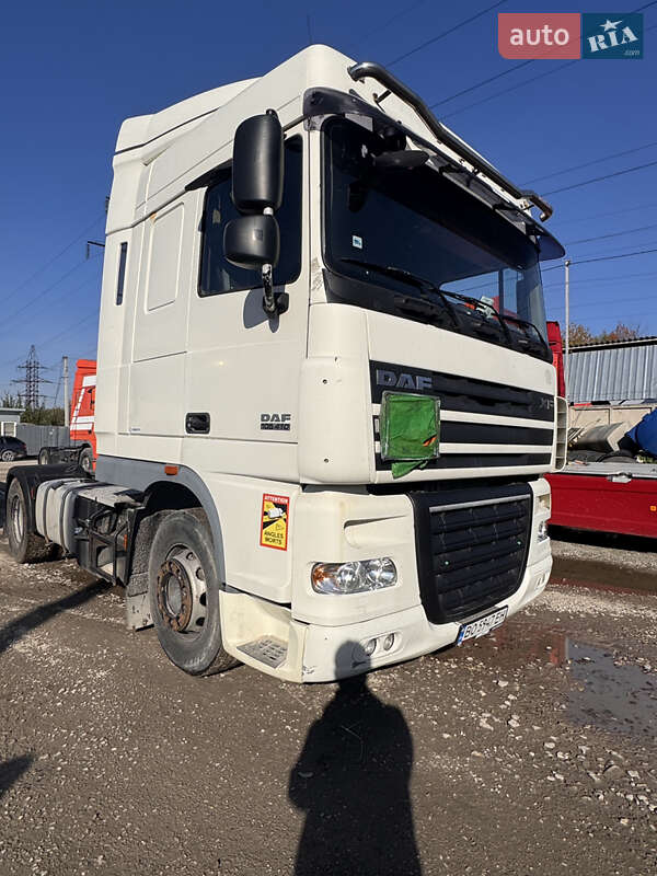 Тягач DAF XF 105 2011 в Тернополе