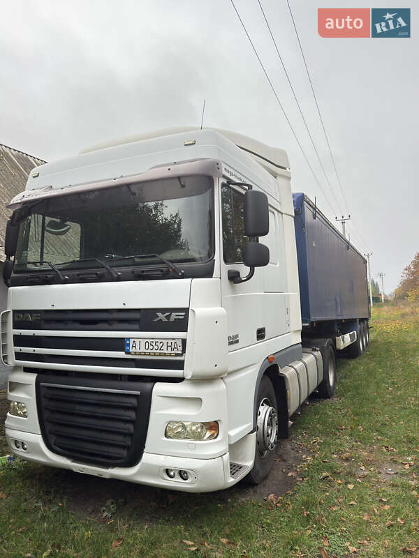 Тягач DAF XF 105 2010 в  фото Тягач DAF XF 105 2010 в
