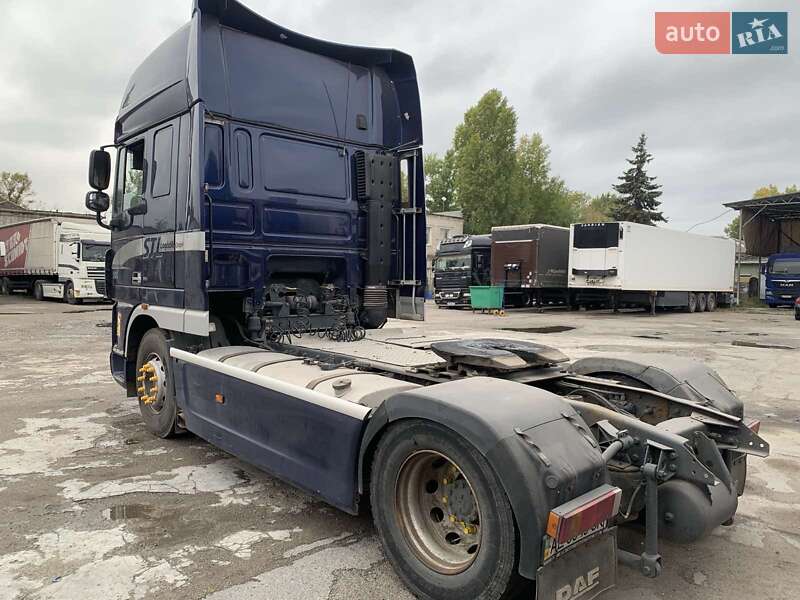 Тягач DAF XF 105 2008 в Дніпрі