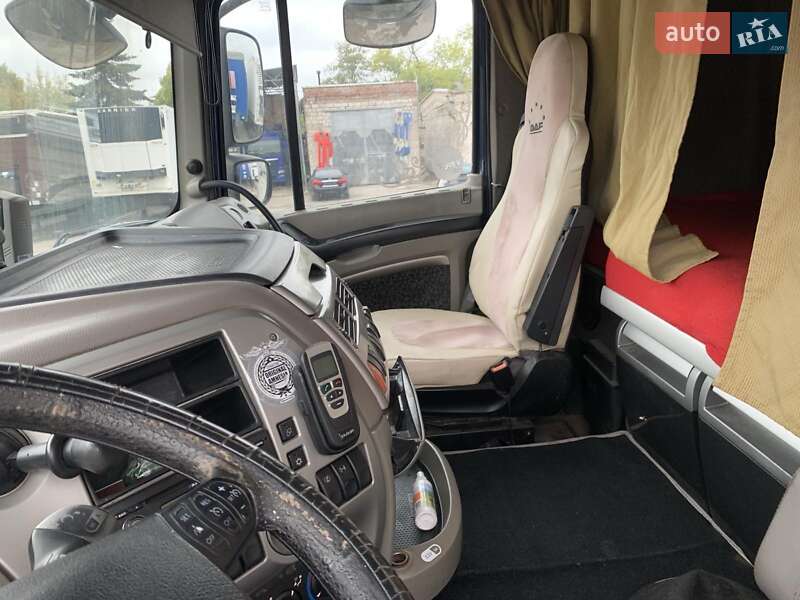 Тягач DAF XF 105 2008 в Дніпрі