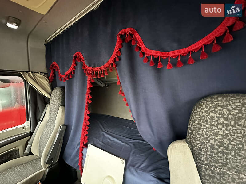 Тягач DAF XF 105 2010 в Умані