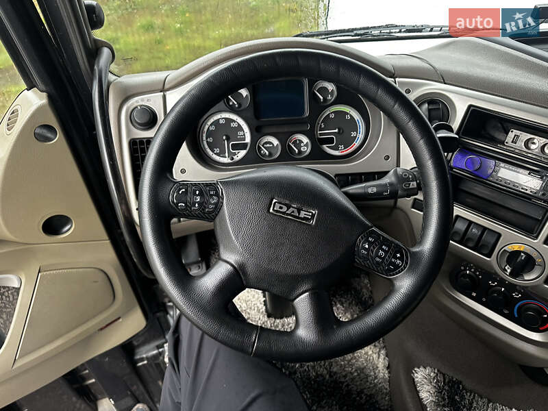 Тягач DAF XF 105 2010 в Умані