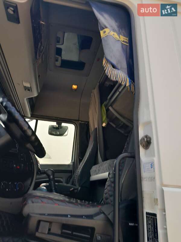 Тягач DAF XF 105 2007 в Одессе