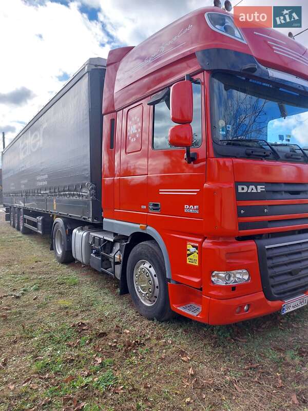 Тягач DAF XF 105 2012 в Сарнах
