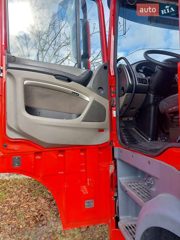 Тягач DAF XF 105 2012 в Сарнах