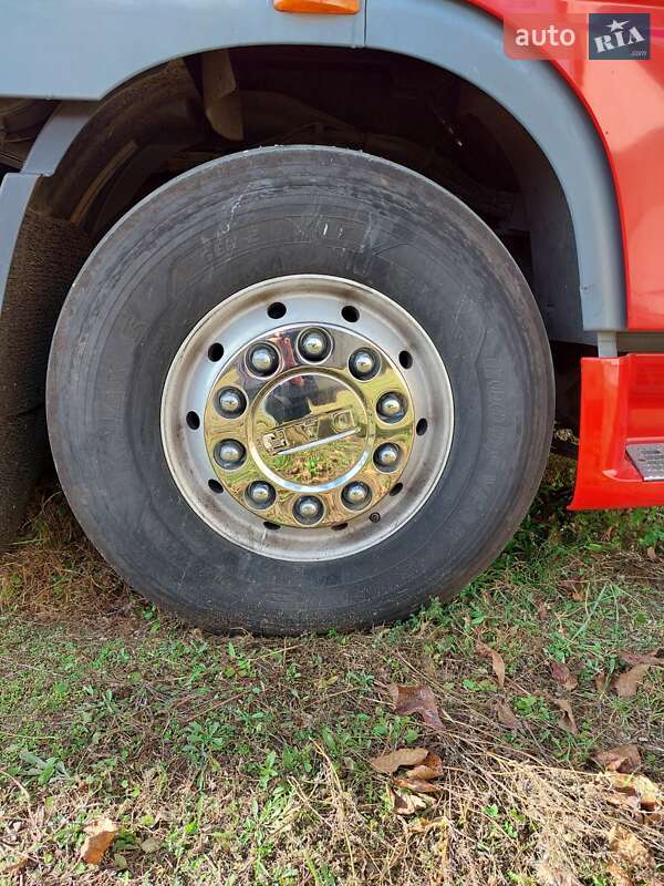 Тягач DAF XF 105 2012 в Сарнах