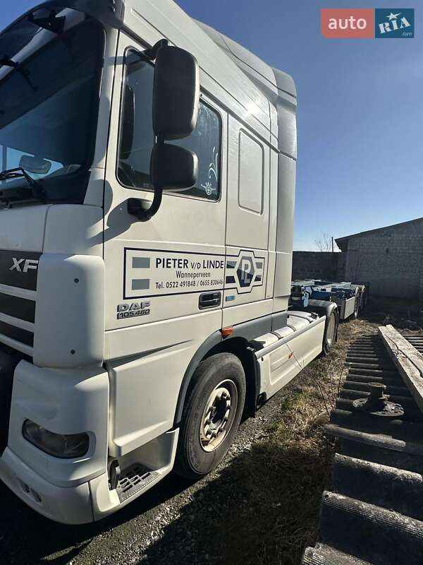 Тягач DAF XF 105 2013 в Львове