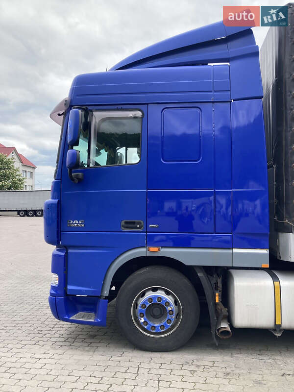 Тягач DAF XF 105 2007 в Чинадієвому