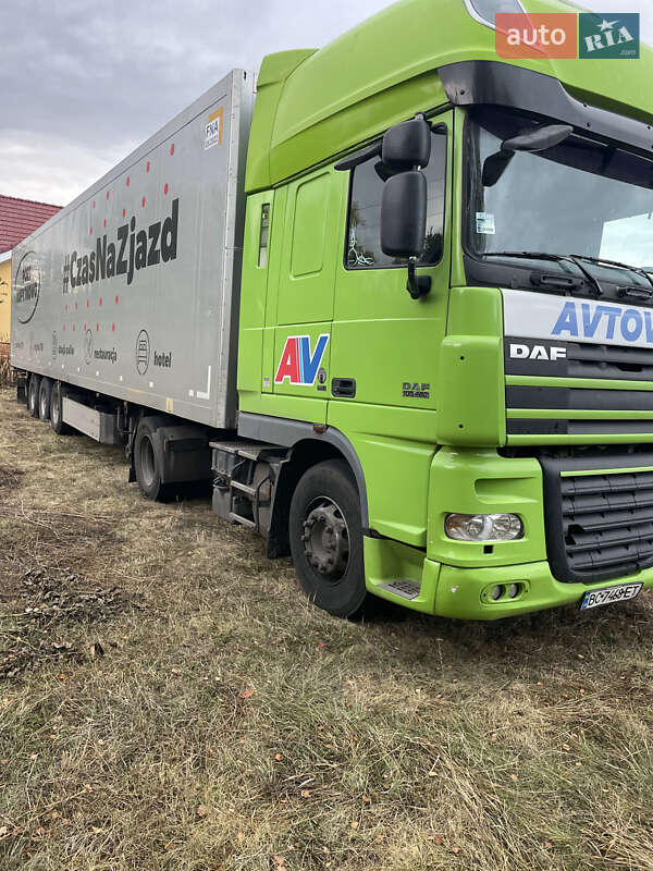 Тягач DAF XF 105 2007 в Дніпрі