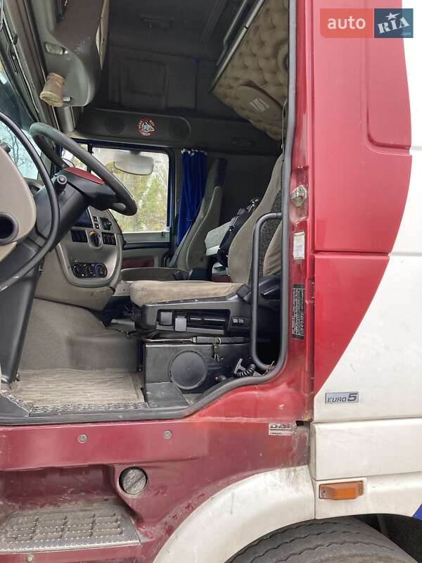Тягач DAF XF 105 2007 в Кривому Розі