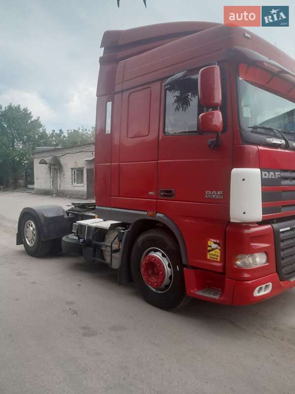 Тягач DAF XF 105 2006 в Павлограде