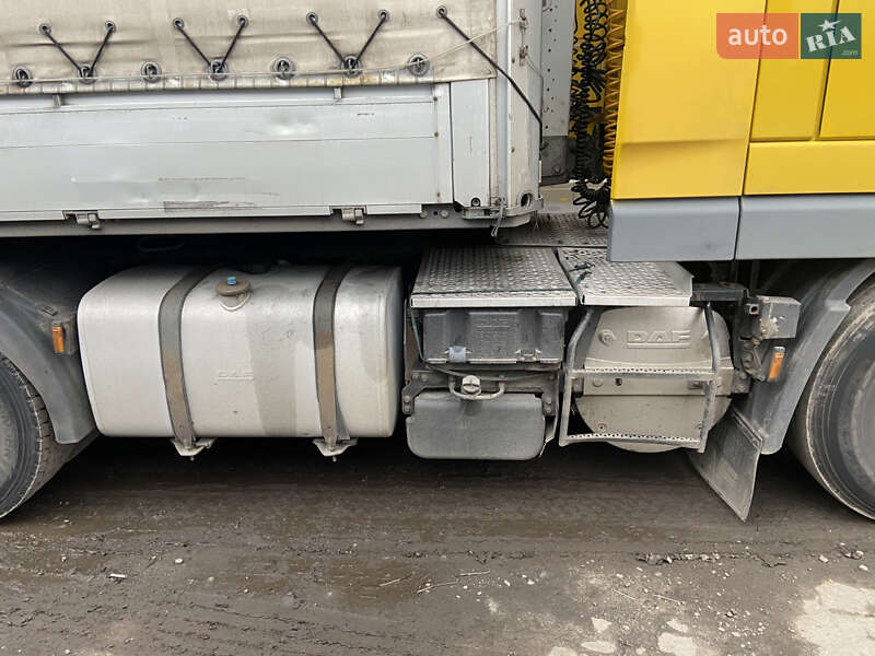 Тягач DAF XF 105 2010 в Звягеле