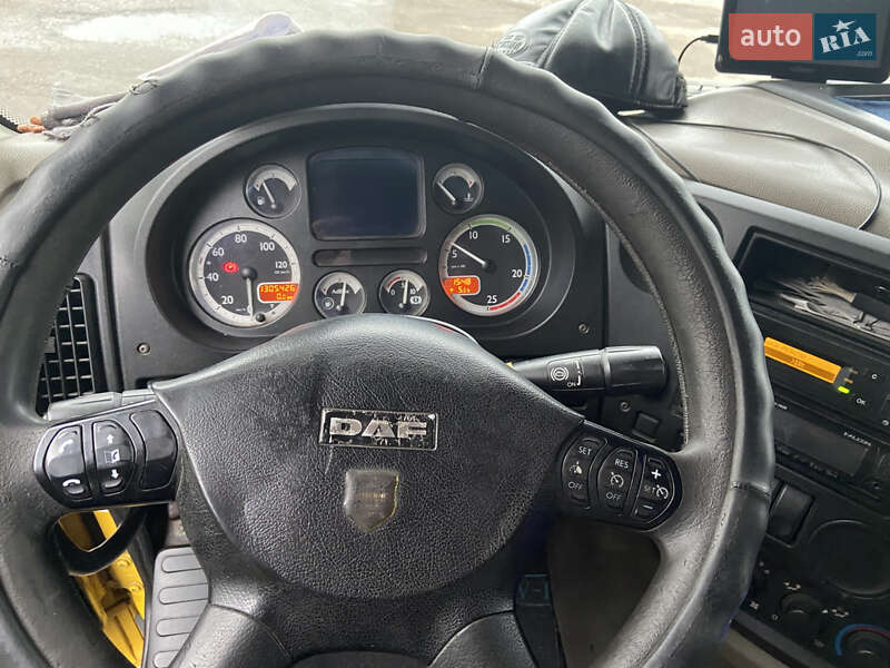 Тягач DAF XF 105 2010 в Звягеле