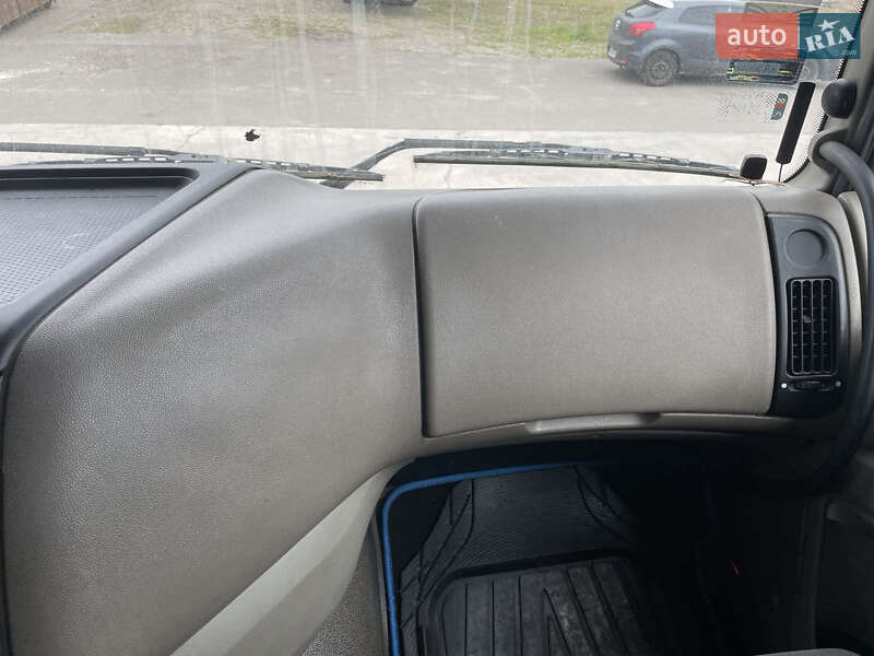 Тягач DAF XF 105 2012 в Киеве