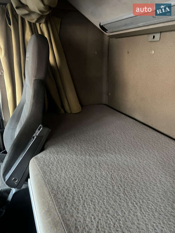 Тягач DAF XF 105 2010 в Чернигове