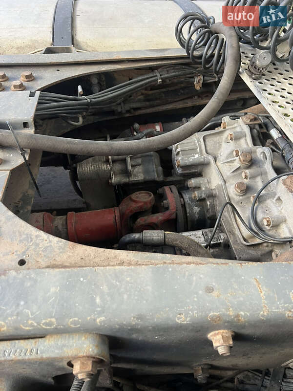 Тягач DAF XF 105 2010 в Чернигове