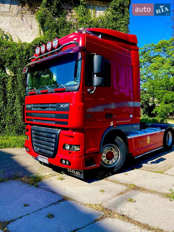 Тягач DAF XF 105 2007 в Одессе
