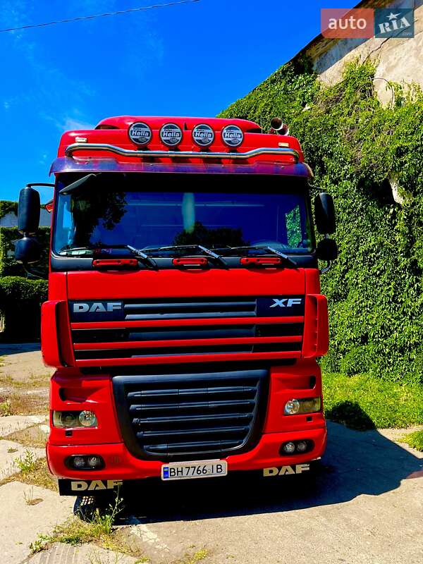 Тягач DAF XF 105 2007 в Одессе