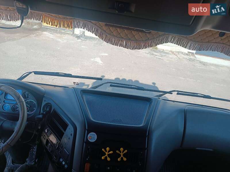 Тентованый DAF XF 105 2008 в Жовкве