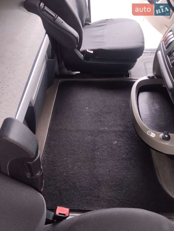 Тягач DAF XF 105 2013 в Шептицькому