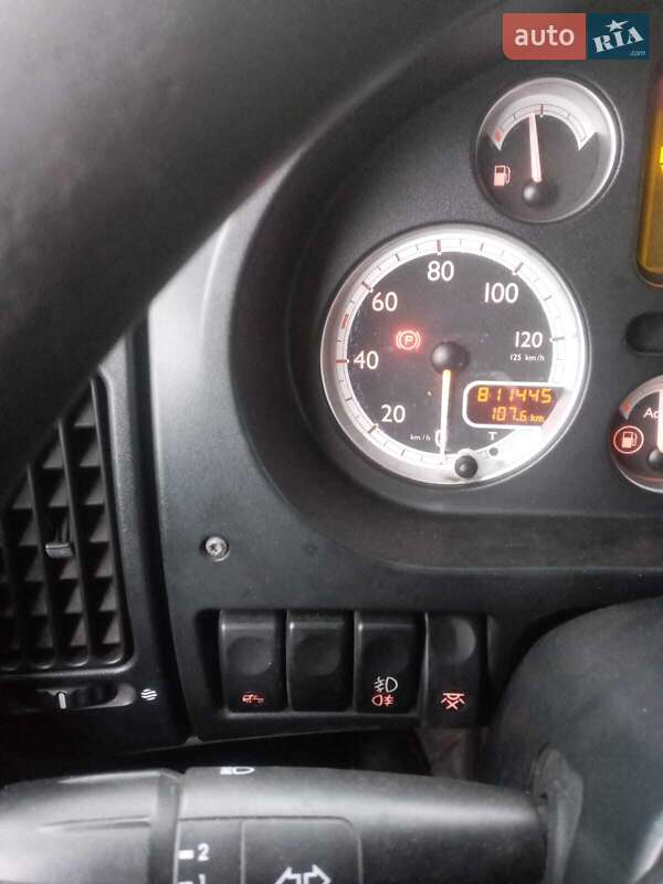 Бензовоз DAF XF 105 2011 в Киеве