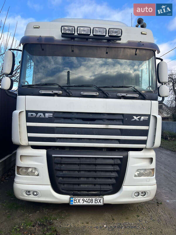 Тягач DAF XF 105 2009 в Теофиполе