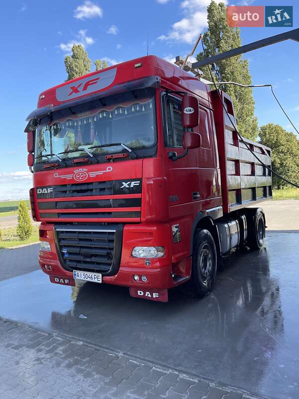 Самосвал DAF XF 105 2009 в Борисполе