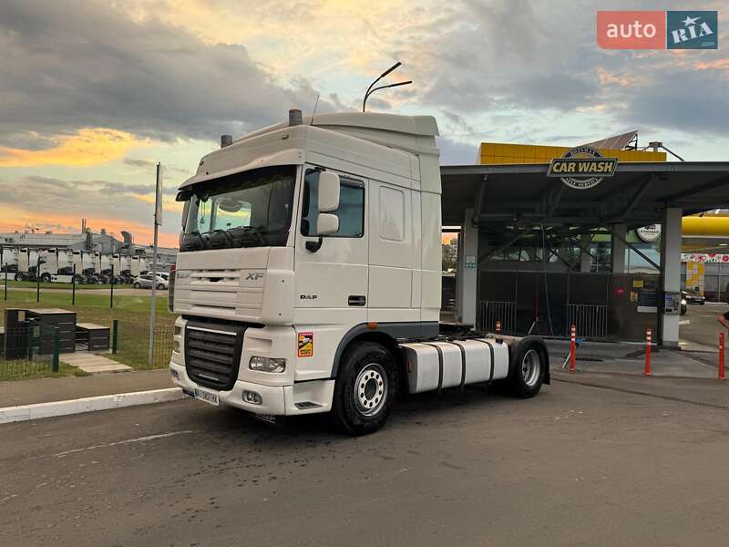 Тягач DAF XF 105 2011 в Киеве