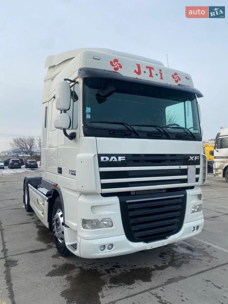 Тягач DAF XF 105 2011 в Киеве