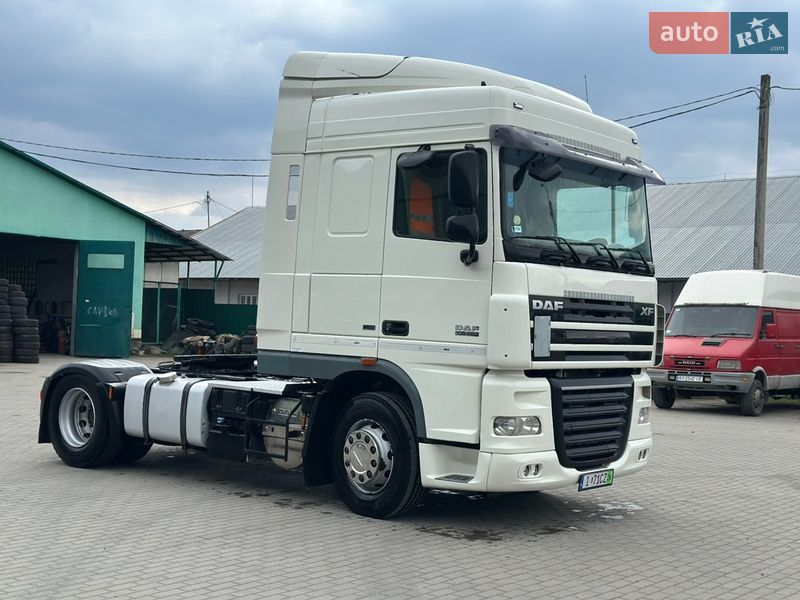 Тягач DAF XF 105 2013 в Хусте