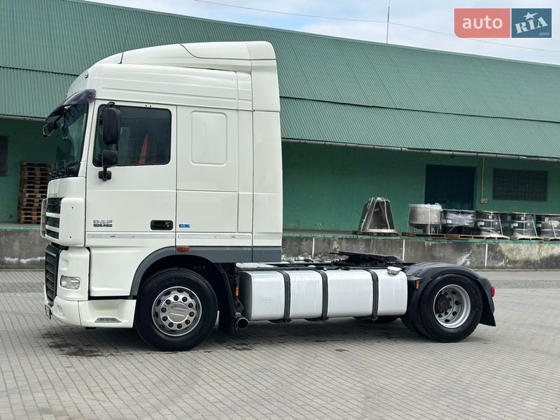 Тягач DAF XF 105 2013 в Хусте