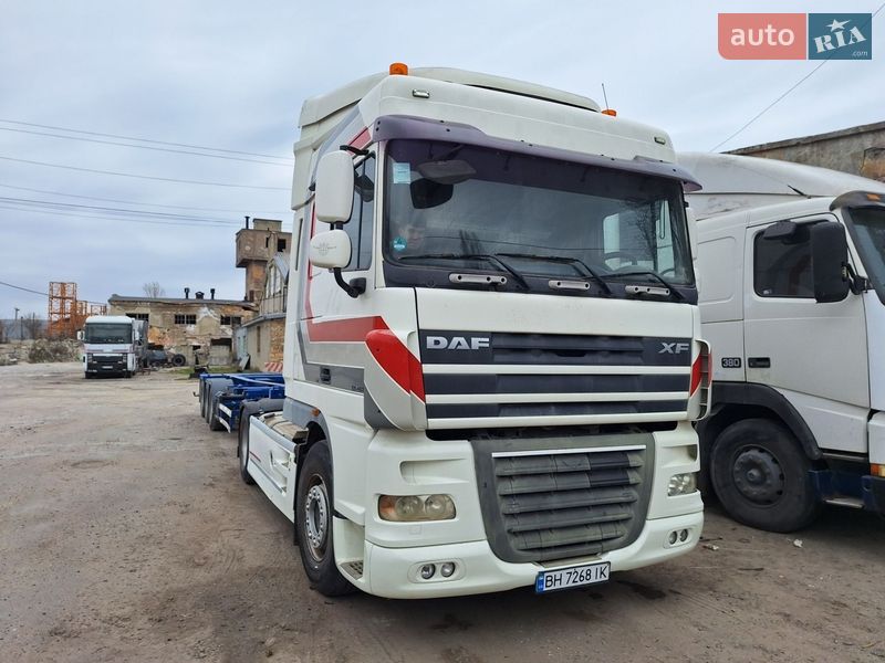 Тягач DAF XF 105 2007 в Одессе