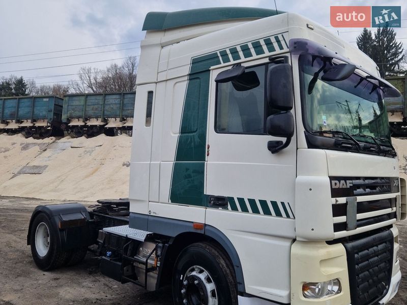 Тягач DAF XF 105 2011 в Рівному