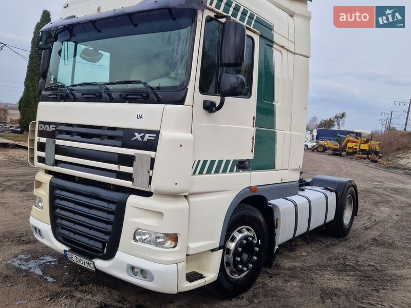 Тягач DAF XF 105 2011 в Рівному