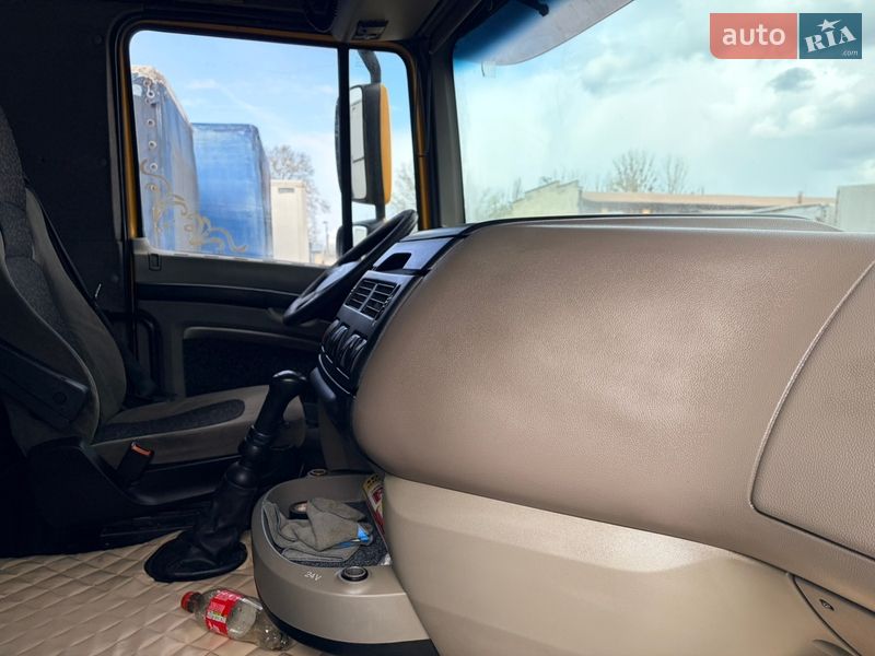 Тентований DAF XF 105 2007 в Харкові