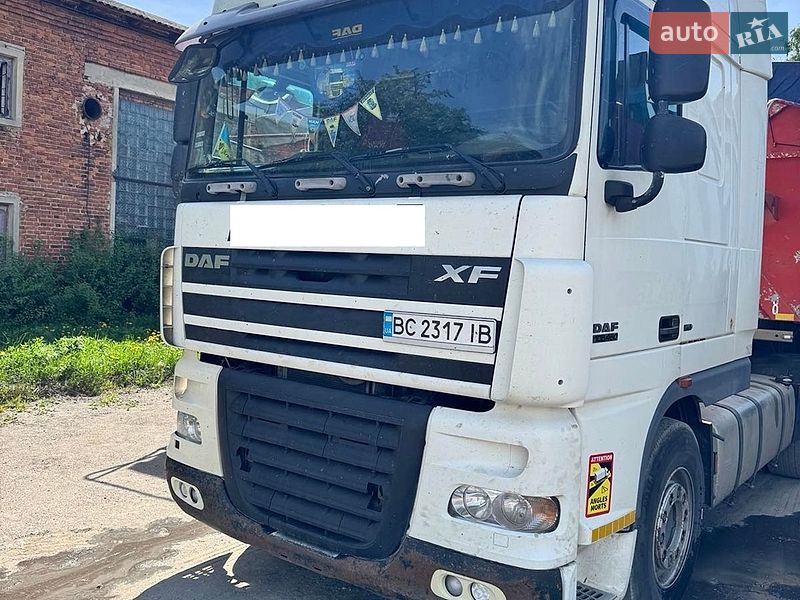 Тягач DAF XF 105 2008 в Львове