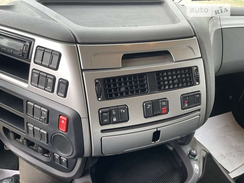 Тягач DAF XF 106 2015 в Чернівцях